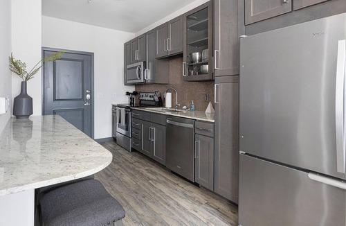 Fort Worth Cultural District Apartment | Landing | Spectacular Studio, Game Room, Gym