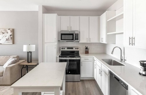 Belle Mina Apartment | Landing | Spectacular 1BD, Yoga Studio, Gym