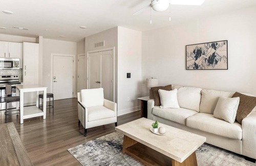 Belle Mina Apartment | Landing | Spectacular 1BD, Pool, Clubhouse