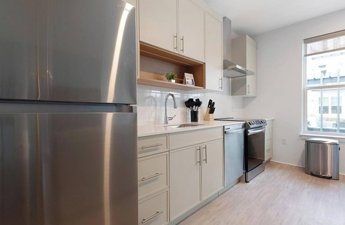 Hyattsville Apartment | Landing | Spectacular 2BD, Pool, Gym