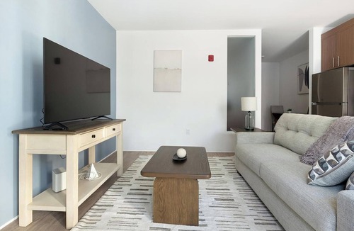 Hyattsville Apartment | Landing | Spectacular 1BD, Pool, Gym