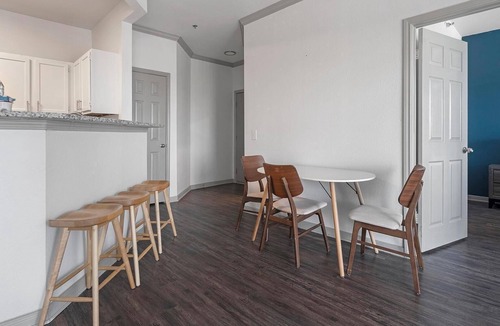 Stone Oak Apartment | Landing | Spectacular 2BD, Gym