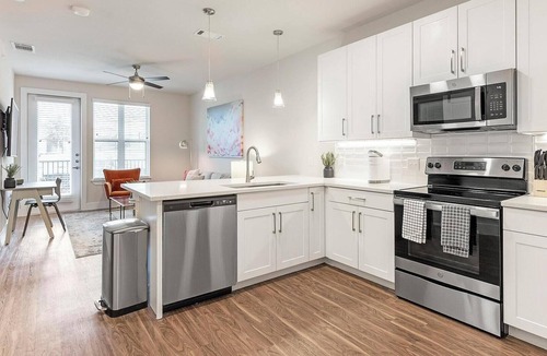 Wetmore Apartment | Landing | Spectacular 1BD, Clubhouse, Pool