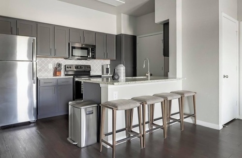 San Antonio Apartment | Landing | Spectacular 2BD, Gym, Clubhouse