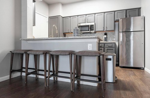 San Antonio Apartment | Landing | Spectacular 2BD, Gym, Clubhouse