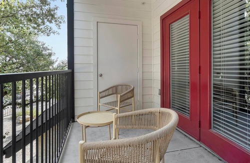 San Antonio Apartment | Landing | Spectacular 2BD, Gym, Clubhouse
