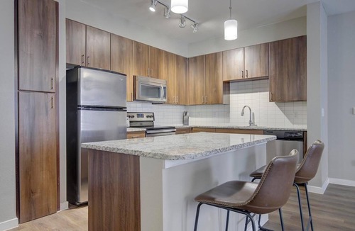 Terrell Heights Apartment | Landing | Spectacular 2BD, Courtyard, Pool