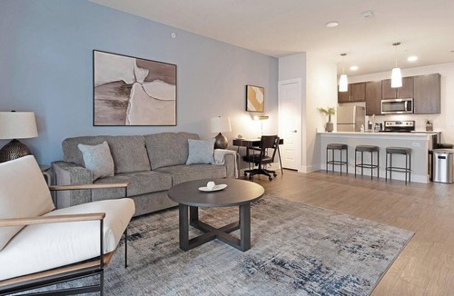 Far North Central Apartment | Landing | Spectacular 1BD, Gym