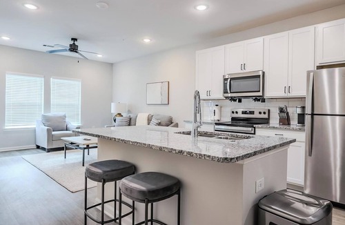 San Marcos Apartment | Landing | Spectacular 1BD, Pool, Clubhouse