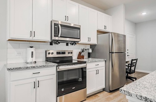 San Marcos Apartment | Landing | Spectacular 1BD, Pool, Clubhouse
