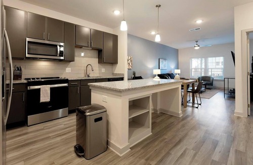 Summerville Apartment | Landing | Spectacular 1BD, Yoga Studio, Gym