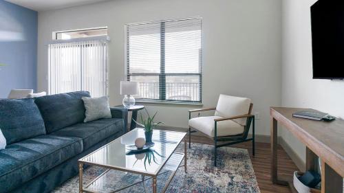 Spring Apartment | Landing Spectacular 1BD Gym