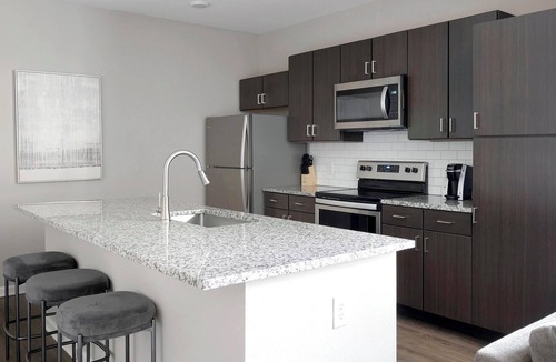 Chesterfield Apartment | Landing | Stunning 1BD, Clubhouse, Courtyard