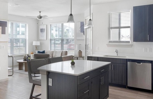 Pflugerville Apartment | Landing | Stunning 1BD, Pool, Courtyard