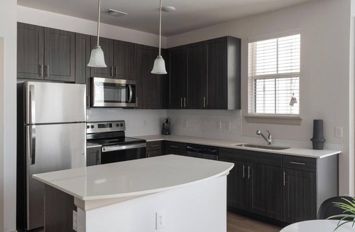 Pflugerville Apartment | Landing | Stunning 1BD, Courtyard, Pool