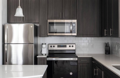 Pflugerville Apartment | Landing | Stunning 1BD, Courtyard, Pool