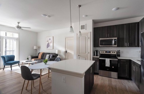 Pflugerville Apartment | Landing | Stunning 1BD, Courtyard, Pool