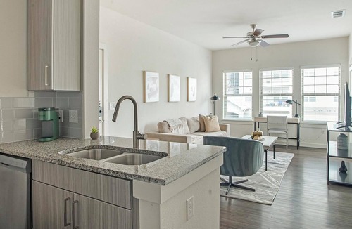 River Ranch Apartment | Landing | Stunning 1BD, Clubhouse, Pool