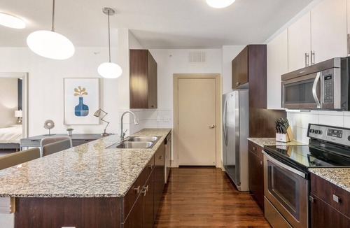 Webster Apartment | Landing | Stunning 1BD, Clubhouse