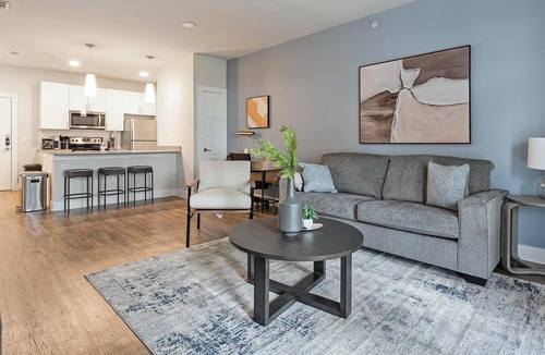 Far North Central Apartment | Landing | Stunning 1BD, Gym