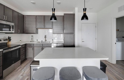 Cordova Apartment | Landing | Stunning 1BD, Clubhouse