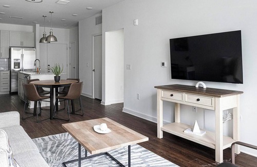 East Raleigh Apartment | Landing | Stunning 1BD, Clubhouse, Yoga Studio