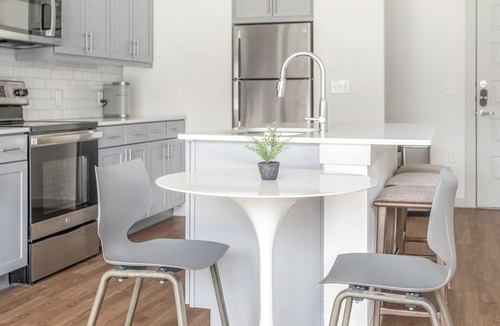 Austin Apartment | Landing | Stunning 1BD, Clubhouse, Yoga Studio