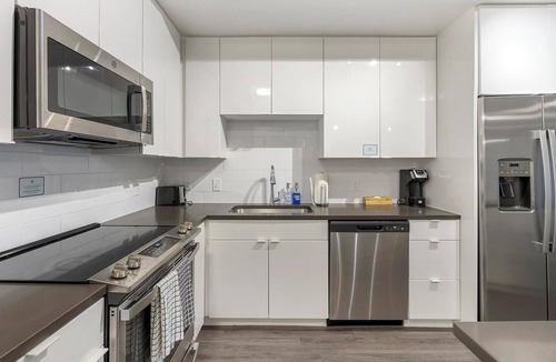 Port Tampa City Apartment | Landing | Stunning 1BD, Clubhouse, Pool