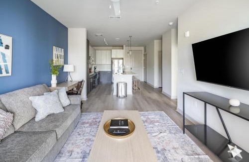 Pine Forest Apartment | Landing Stunning 1BD Clubhouse Gym