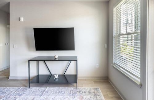 Pine Forest Apartment | Landing Stunning 1BD Clubhouse Gym