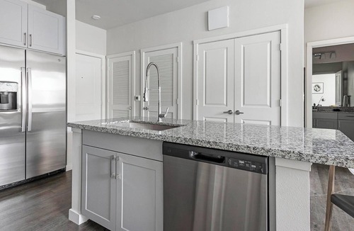 Spring Branch East Apartment | Landing | Stunning 1BD, Courtyard, Pool
