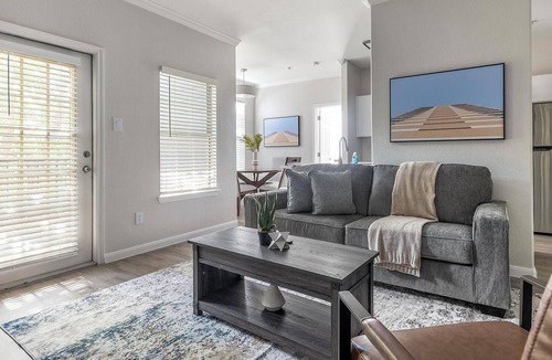 Austin Apartment | Landing | Stunning 1BD, Courtyard, Clubhouse