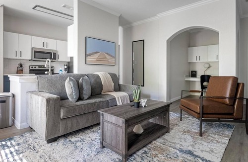 Austin Apartment | Landing | Stunning 1BD, Courtyard, Clubhouse