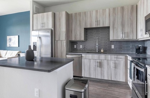 Montopolis Apartment | Landing | Stunning 1BD, Courtyard, Pool
