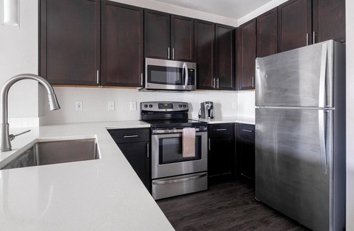 Katy Apartment | Landing | Stunning 1BD, Courtyard, Pool