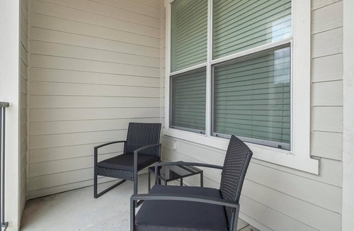 Atascocita Apartment | Landing | Stunning 1BD, Game Room, Clubhouse