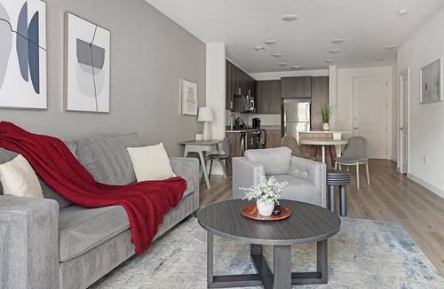 Garland Apartment | Landing | Stunning 1BD, Gym, Pool