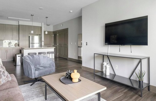 Memorial Apartment | Landing | Stunning 1BD, Gym