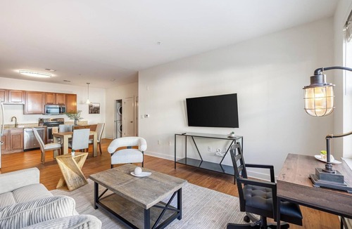 Albany Apartment | Landing | Stunning 1BD, Gym