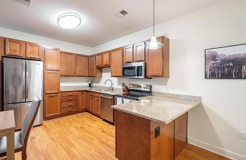 Albany Apartment | Landing | Stunning 1BD, Gym