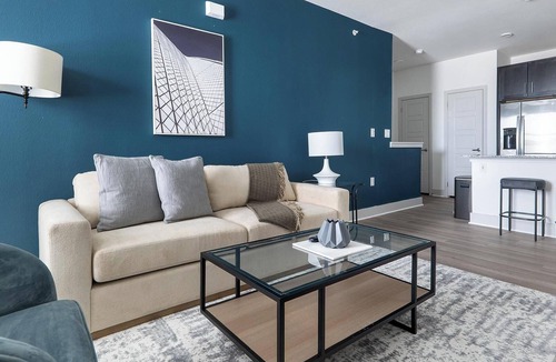 Austin Apartment | Landing | Stunning 1BD, Gym, Pool
