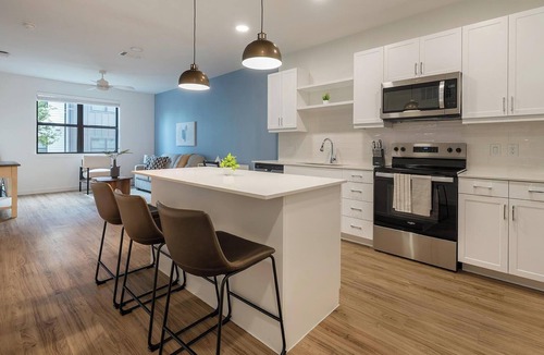 Austin Apartment | Landing | Stunning 1BD, Gym, Clubhouse