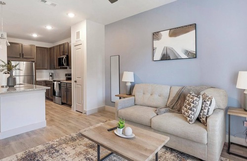 Corinth Apartment | Landing | Stunning 1BD in Corinth