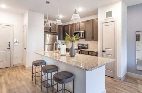 Corinth Apartment | Landing | Stunning 1BD in Corinth