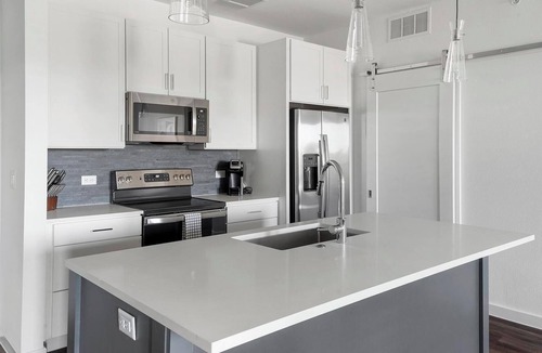 Austin Apartment | Landing | Stunning 1BD, Pool, Clubhouse
