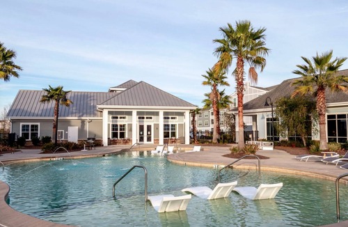 Eden Apartment | Landing | Stunning 1BD, Pool, Yoga Studio