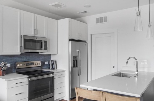 Austin Apartment | Landing | Stunning 1BD, Pool, Clubhouse