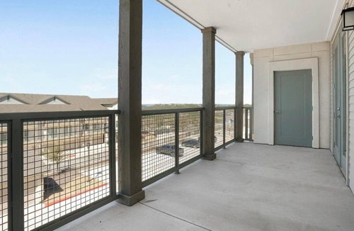 Austin Apartment | Landing | Stunning 1BD, Pool, Clubhouse