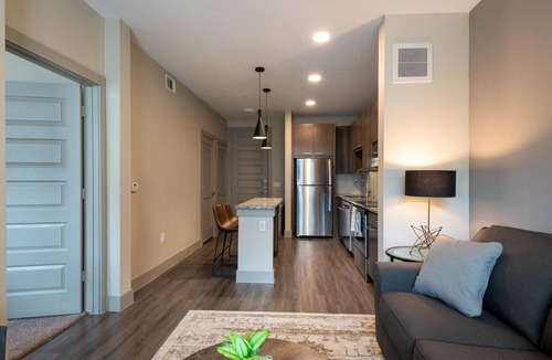 Montopolis Apartment | Landing | Stunning 1BD, Pool, Yoga Studio