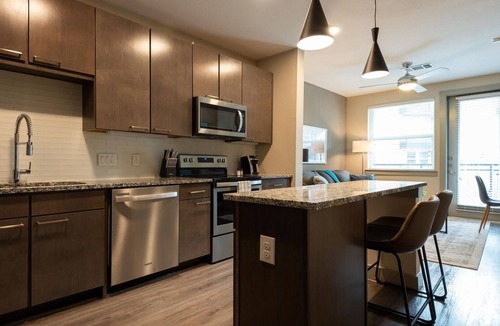 Montopolis Apartment | Landing | Stunning 1BD, Pool, Yoga Studio